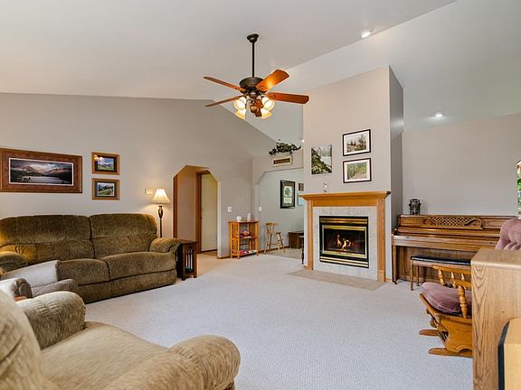 4th image of 1280 Swan Ridge Trl