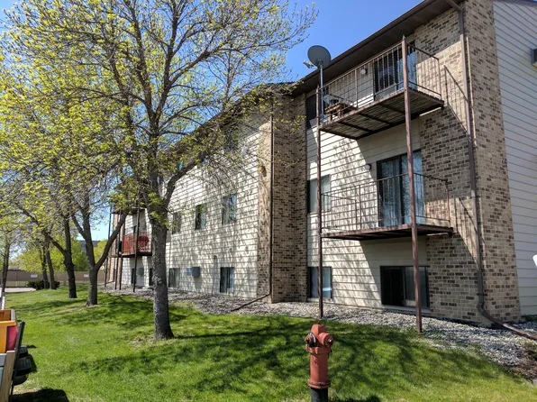 Elm Creek Apartments - Fargo