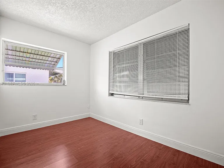 7004 NW 67th Ave — Photo 12