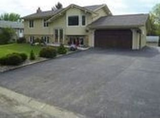 4279 Lodgepole Dr, Eagan, MN 55122