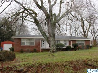 5462 Winchester Rd, New Market, AL 35761