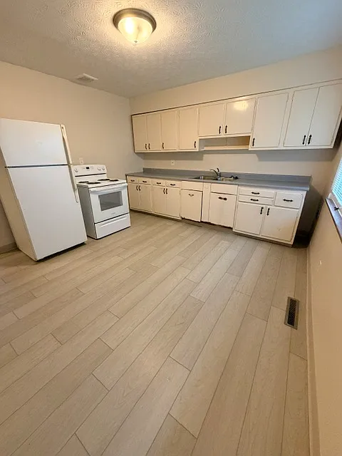 2 bed, 962 sqft, $1,200 — Photo 4