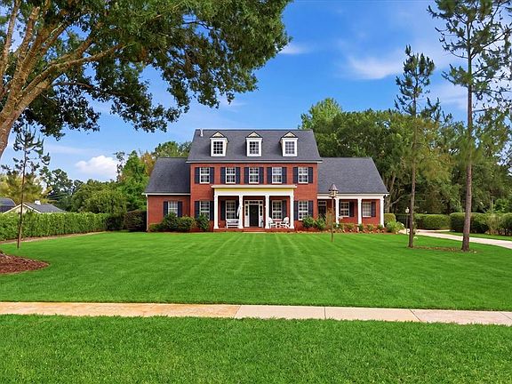 3rd image of 2635 Tryon Pl