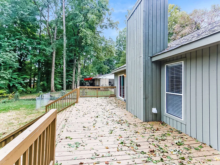 2201 Mary Ann Dr — Photo 14