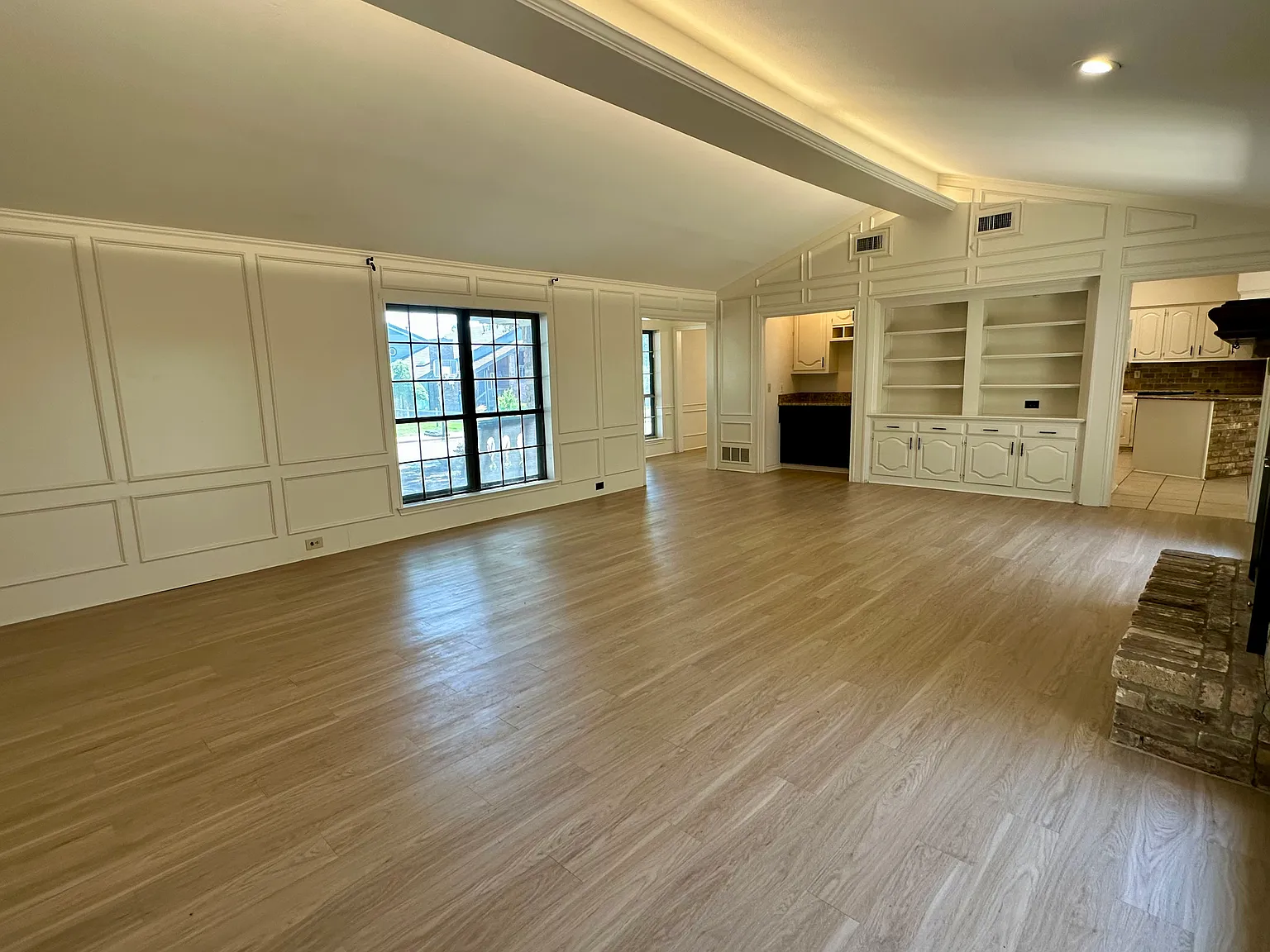 4 bed, 3205 sqft, $3,695 — Photo 4