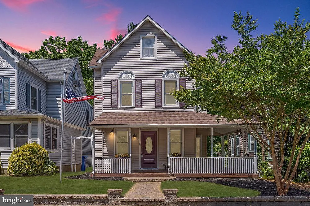 155 Ocean Ave photo 1