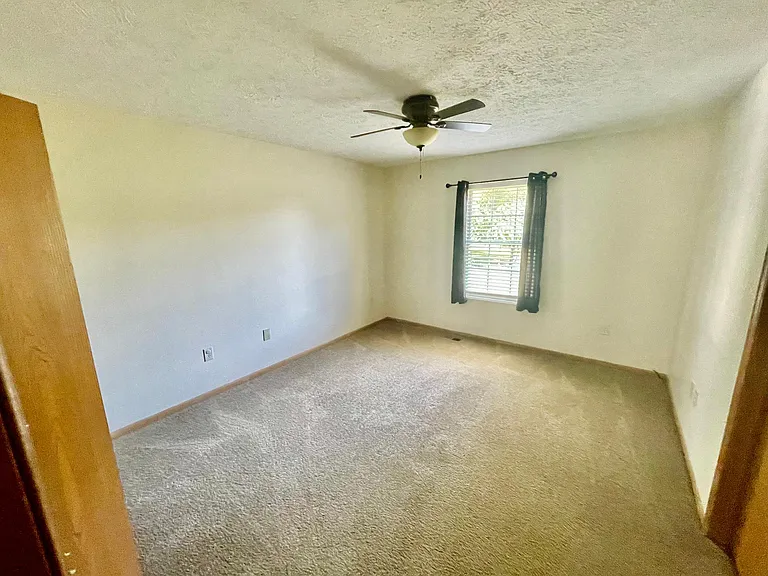 345 Water St — Photo 24