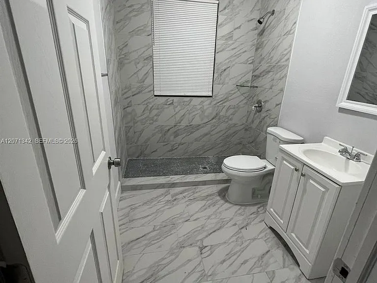 5703 Avenue B — Photo 5