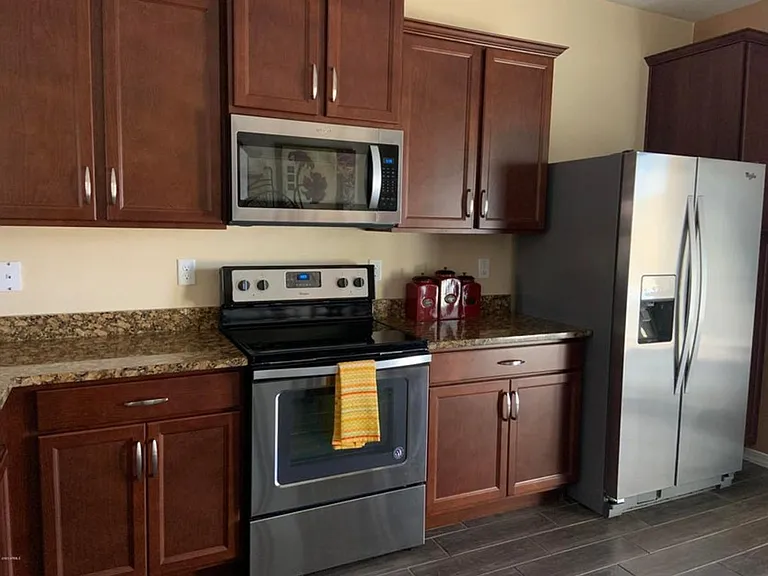 22407 W Morning Glory St — Photo 9