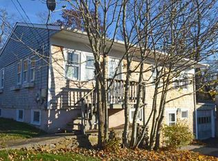 96 Kersey Rd, South Kingstown, RI 02879