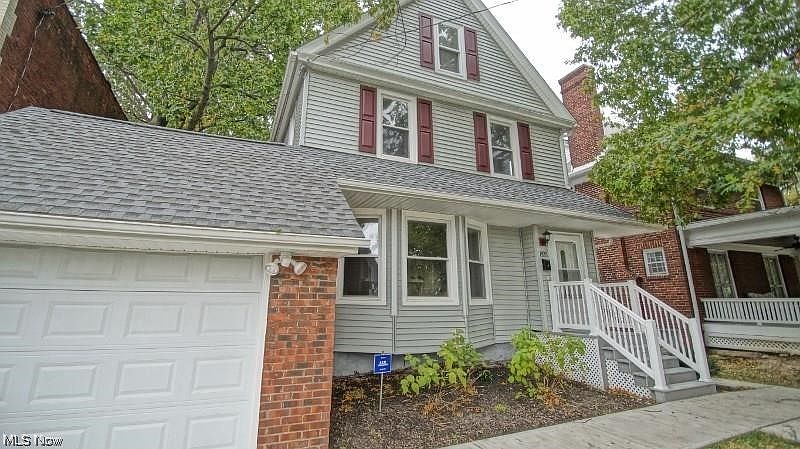 1st image of 14915 Clifton Blvd