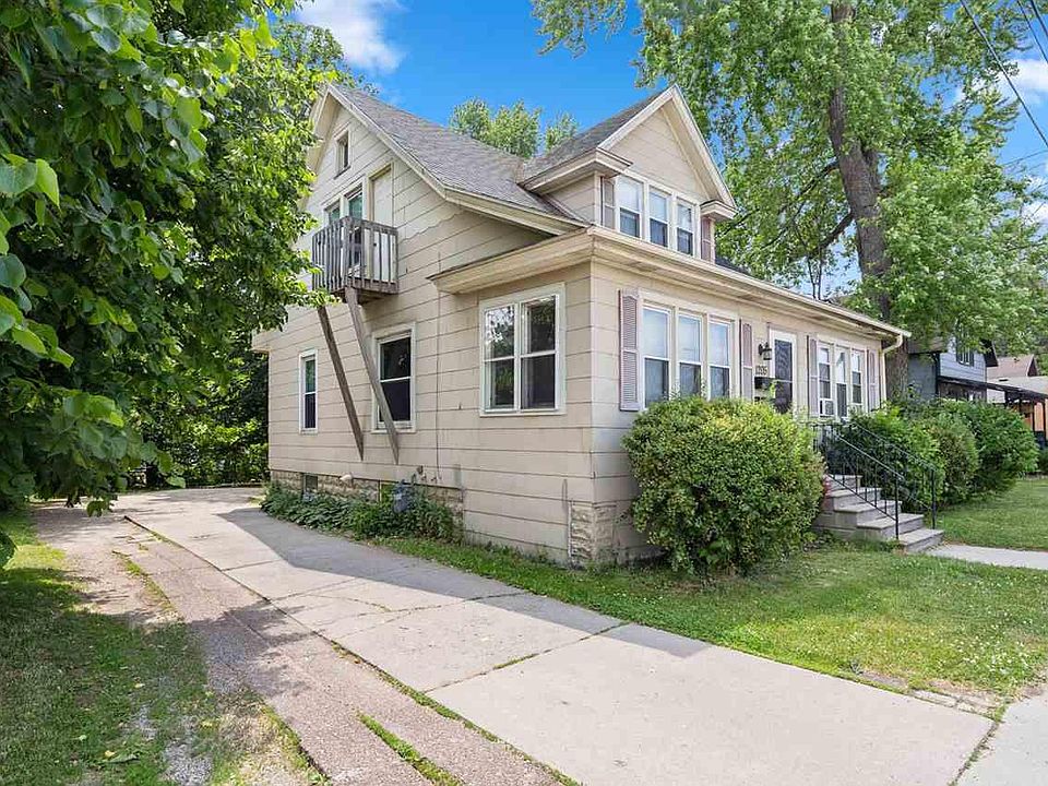 1205 S Webster Ave, Green Bay, WI 54301 | MLS #50242121 | Zillow