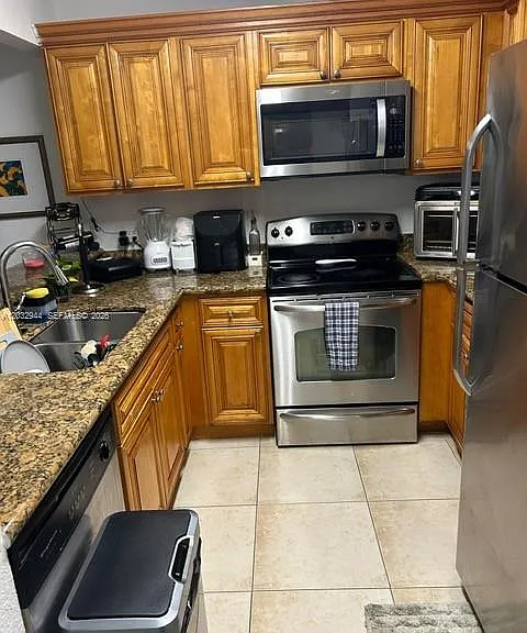 1561 Balfour Point Dr #H — Photo 1