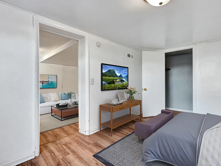 224 Crest St #1 — Photo 8