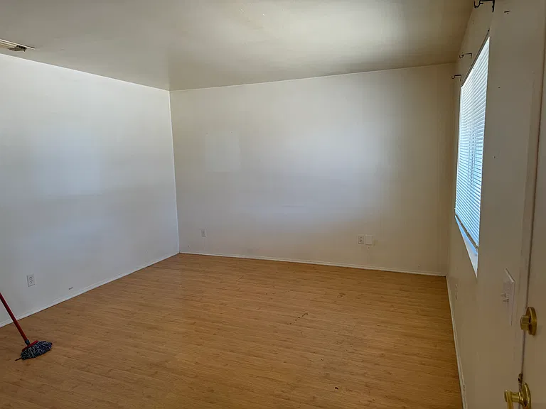 1995 Flores St — Photo 10