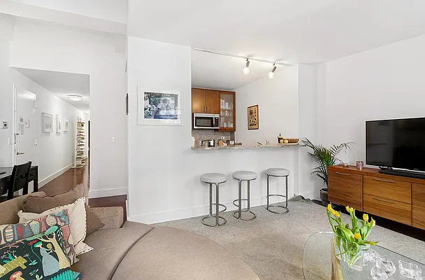 Rented by Keller Williams NYC | media 16