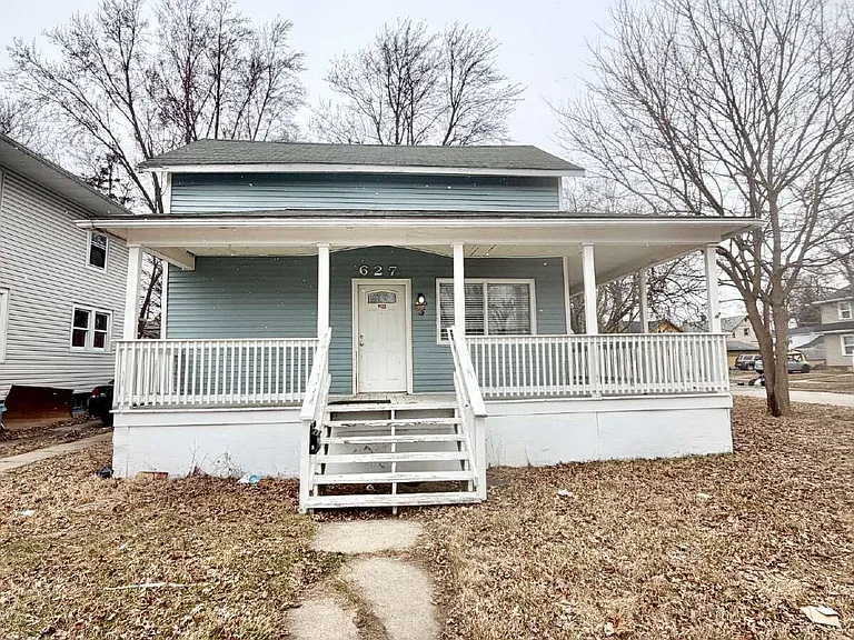 627 N Webster St — Photo 1
