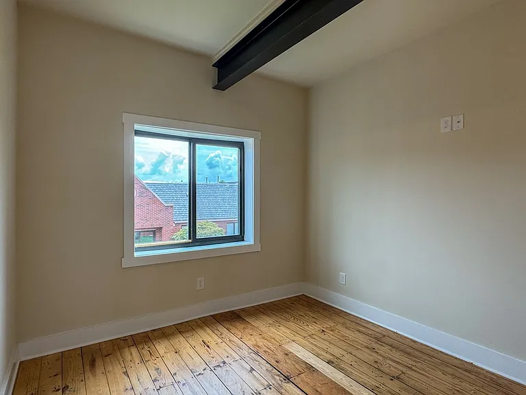 106 N Main St #4 — Photo 9