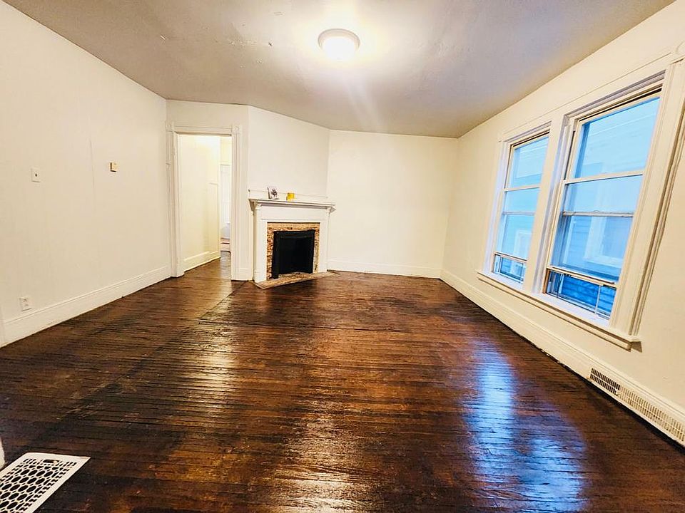 1st image of 1129 West Ave APT 2