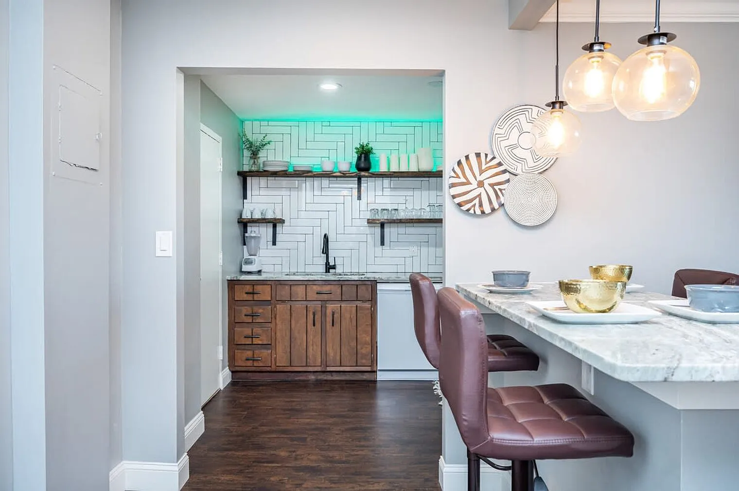 2 bed, 1.0 bath, 839 sqft, $2,502 — Photo 4