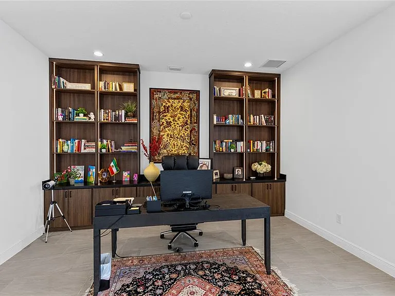 9445 Santorini Dr — Photo 22