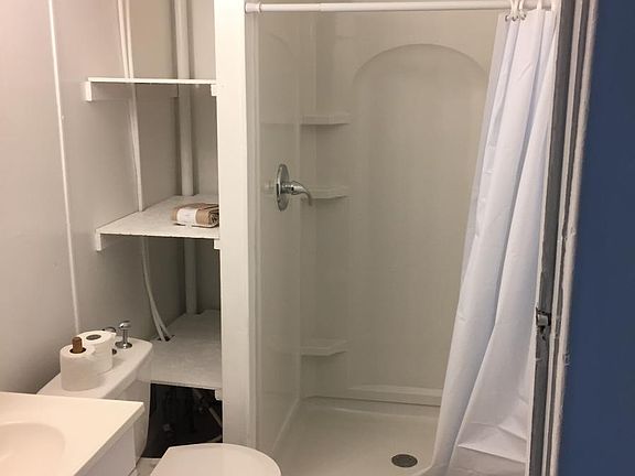 The bathroom is nearly completed now. It has a few small thi