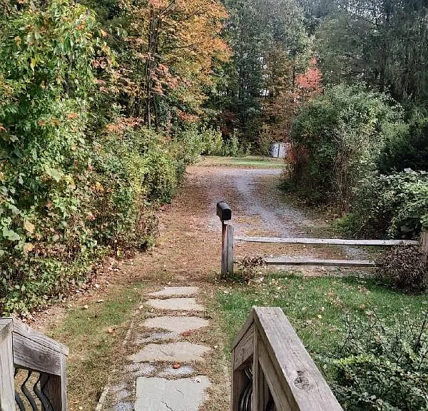 139 Traver Rd #B — Photo 23