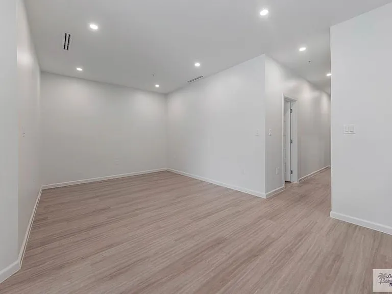 165 W Ruben M Torres Blvd — Photo 3