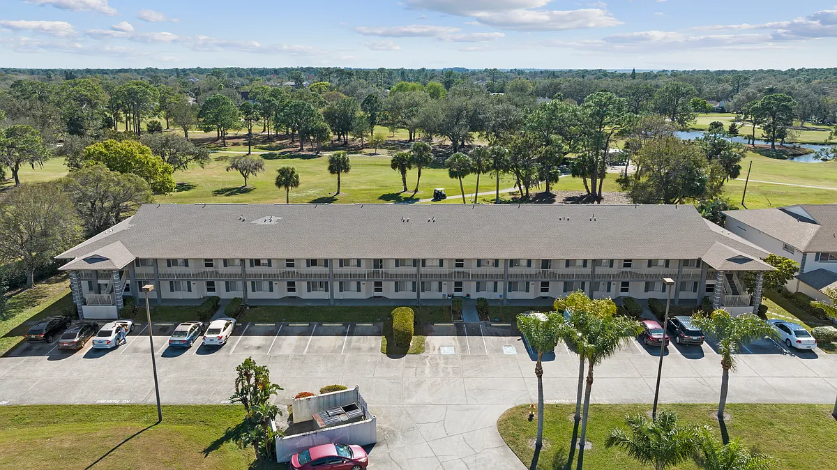Building Photo - 1600 Woodland Dr #D213