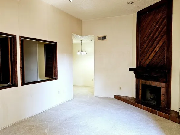 9254 Forest Ln APT 517, Dallas, TX 75243