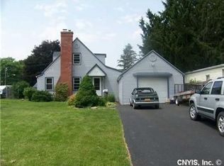 113 Waterbury Dr, North Syracuse, NY 13212