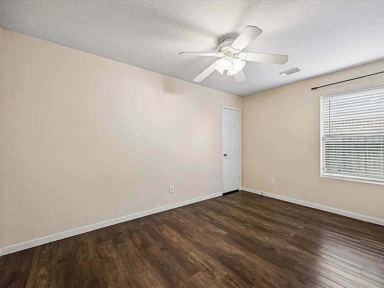 15519 Hickory Dale St — Photo 13