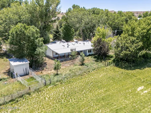 38 Road 5192, Bloomfield, NM 87413