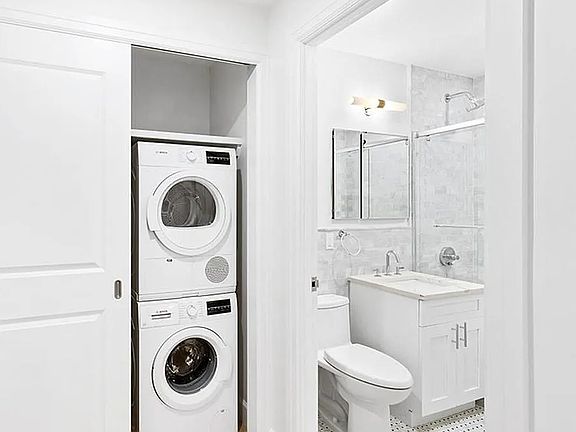 5th image of 160 E 48th St #7KM