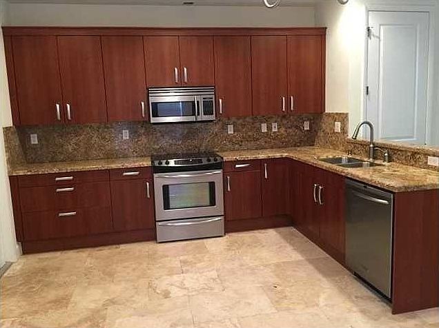 1st image of 600 SW 8th Ave