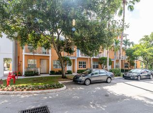 420 SW 13th Ter, Fort Lauderdale, FL 33312