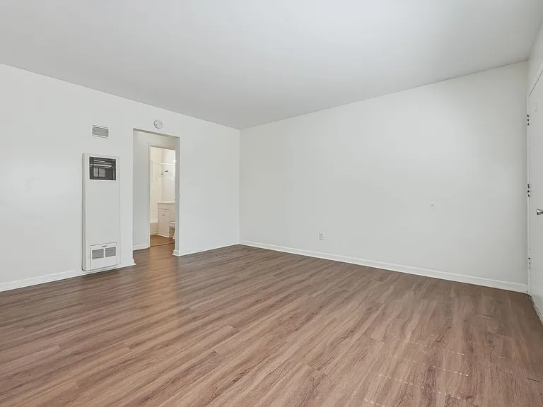 2424 24305 India Street 2429 2435.5 Kettner Blvd — Photo 15