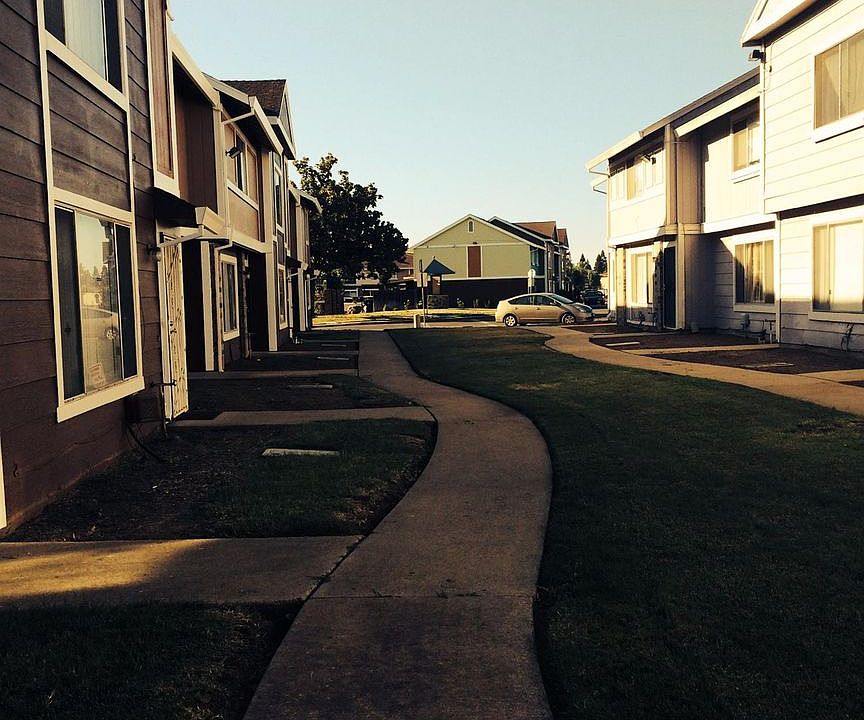 2nd image of 4181 Brookfield Dr