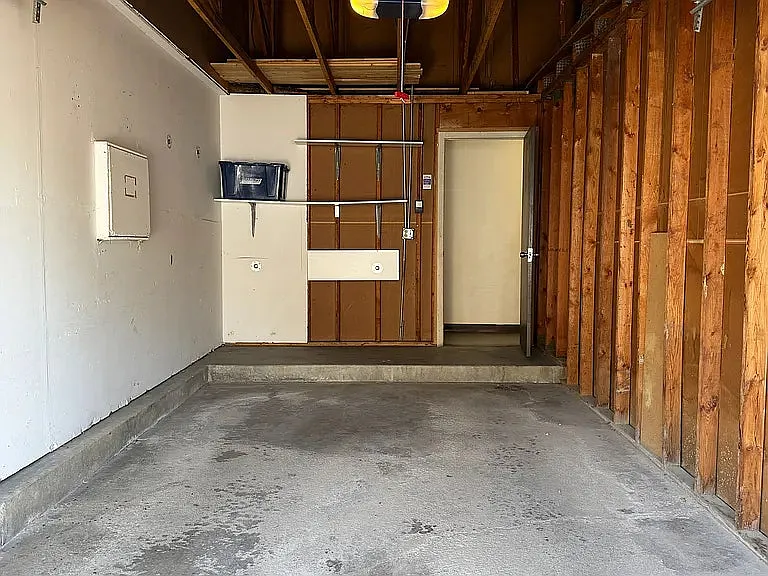 278 Stonehill Ln — Photo 17