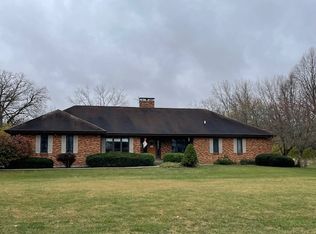 3312 Hidden Lake Dr, Woodstock, IL 60098