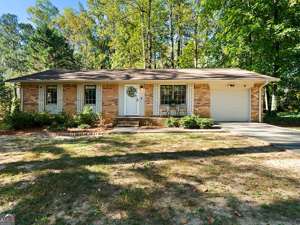 1st image of 2766 Tiffany Dr SW