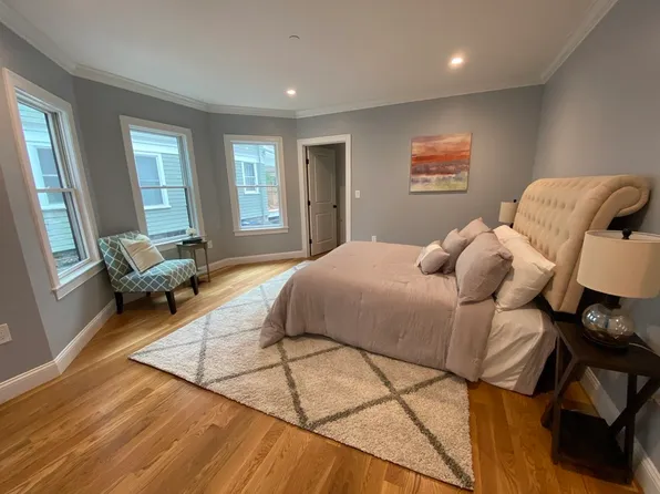 14 Granville Rd #3, Cambridge, MA 02138