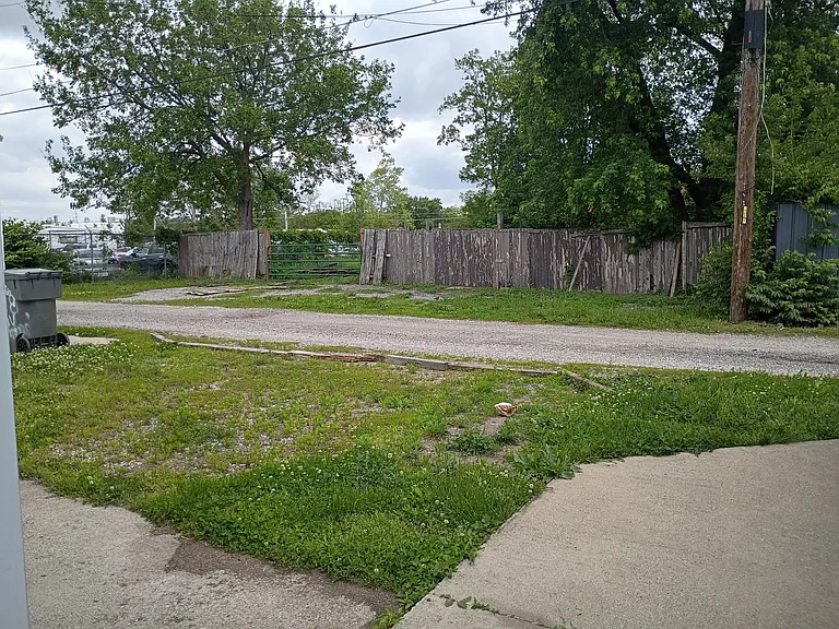 118 W Raymond St — Photo 4
