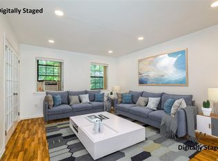 7837 Main St APT 1E, Queens, NY 11367