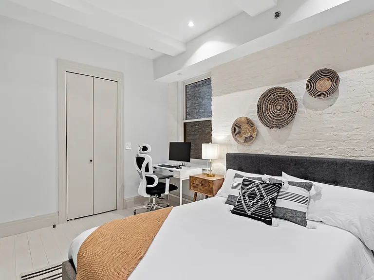 43 W 27th St #6R — Photo 26