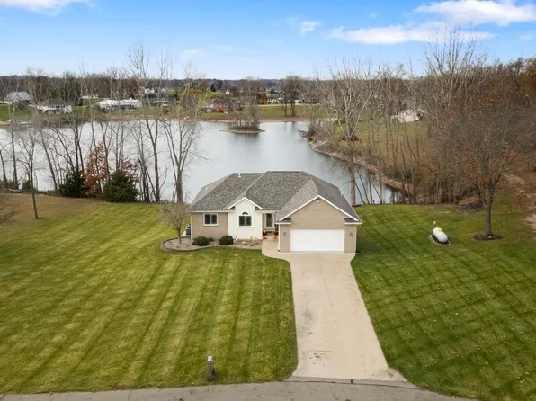 69100 Chief Ct, White Pigeon, MI 49099