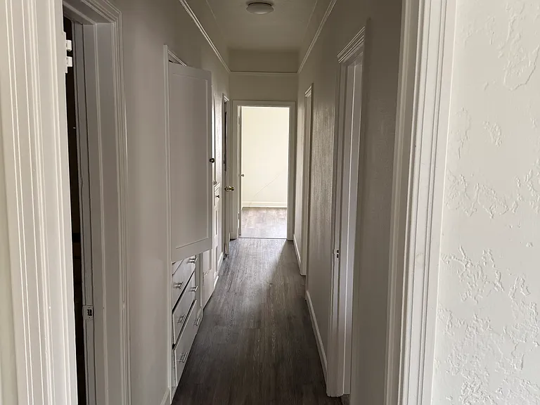 6434 Stafford Ave — Photo 10