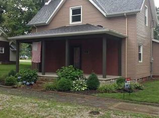 111 E Walnut St, Waynetown, IN 47990