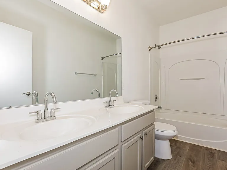 1733 E Silversmith Trl — Photo 11