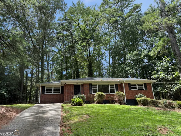 2555 Graywall St, East Pt, GA 30344